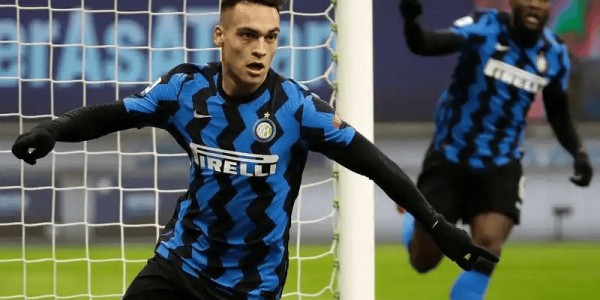 爆文标题：意甲巅峰对决！亚特兰大主场硬刚榜首国米，谁能笑傲群雄？